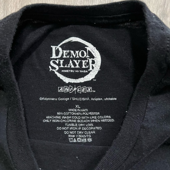 Demon Slayer T-Shirt Black Size XL Tanjiro, Nezuko, Zenitsu and Inosuke - Picture 3 of 6